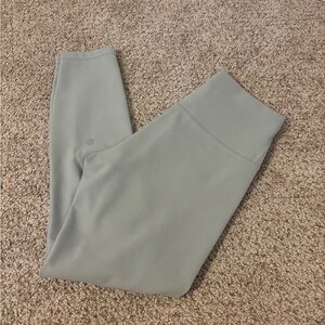 lululemon athletica Wunder Train High-Rise Tight 25" in Jade Grey